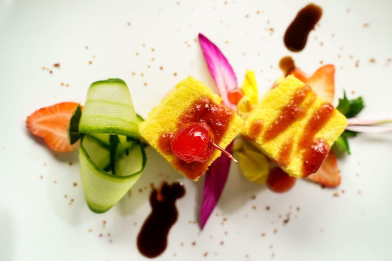 Ubud Raya Boutique Hotel Экстерьер фото